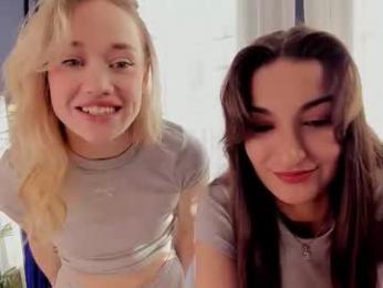 softly_bold webcam model stream image