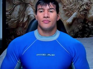 Cris Cruz webcam model stream image