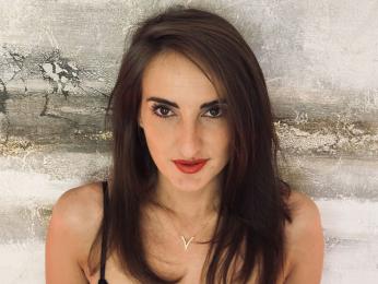 LauraRiccoo webcam model stream image