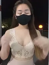 BabyThree_ webcam model stream image