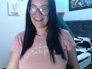 sofia-mature webcam model stream image