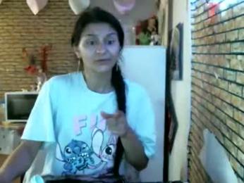 real_coupl3 webcam model stream image