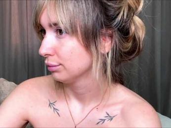 matreshka_ webcam model stream image