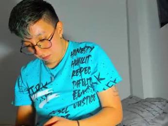 boy_trans webcam model stream image