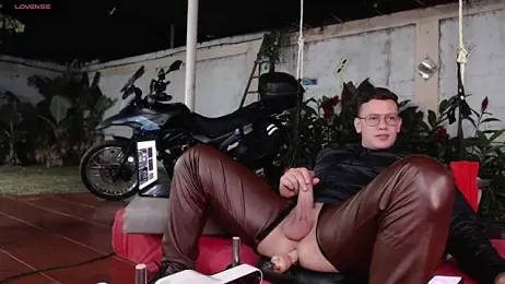 Neil_and_isaac webcam stripchat model stream image