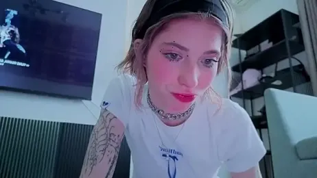 HappyVivy webcam model stream image