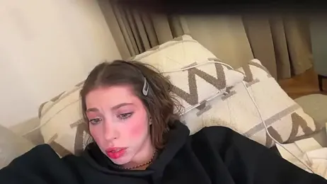 HappyVivy webcam model stream image