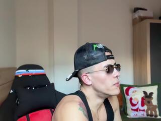 Duncan Collins webcam model stream image