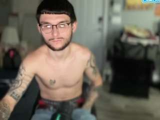 youngkubenski215 webcam model stream image