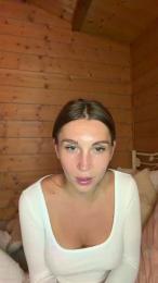 Perrineoff webcam model stream image