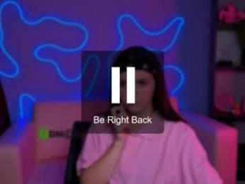 mikameovv webcam model stream image