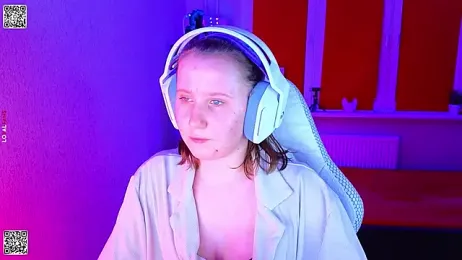 mon_lola webcam model stream image