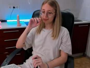 livyybosom webcam chaturbate model stream image