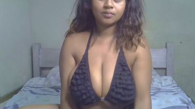 Rywanna webcam cam4 model stream image