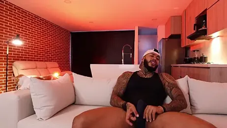 muscle_man16 webcam model stream image