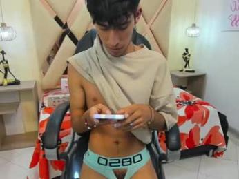 ferphoenix_ webcam model stream image