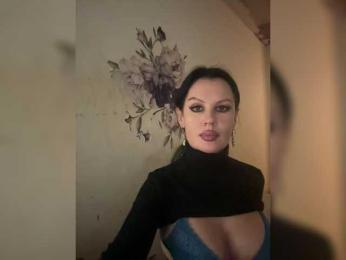 RoyalBreasts webcam model stream image