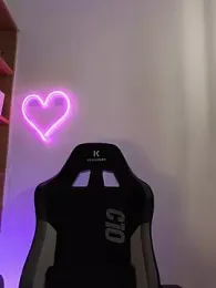 Naughty-Jessie webcam model stream image