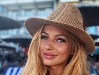 RonieParker webcam model stream image