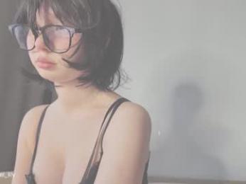 virgiin_lily webcam model stream image