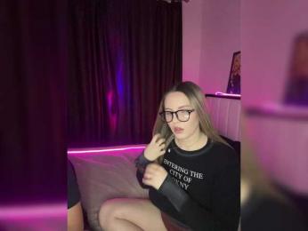 Cris_Mi webcam bongacams model stream image