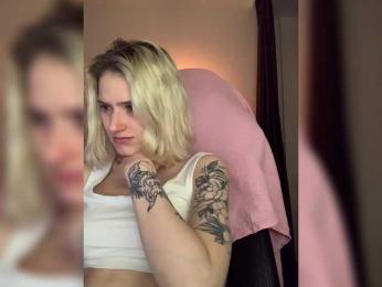 Asya_ webcam model stream image