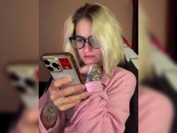 Asya_ webcam model stream image