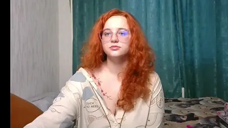 LilySparkleLux webcam stripchat model stream image