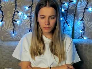 maggiecake webcam model stream image