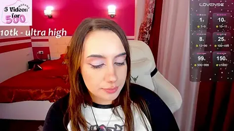 MoranaKit webcam stripchat model stream image