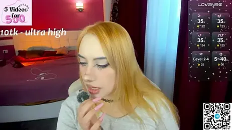 MoranaKit webcam stripchat model stream image