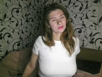 YourEmilie webcam model stream image