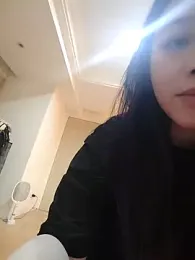 Lovelyanan webcam stripchat model stream image