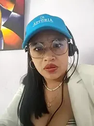 MILA__06 webcam model stream image