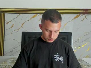 Aharon Valentino webcam model stream image