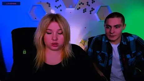 juli_kisss webcam model stream image