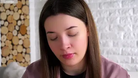 LowOncoming webcam model stream image