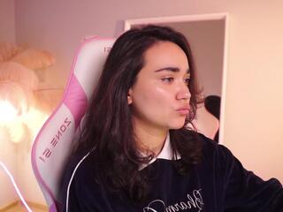 Gisell Jones webcam model stream image