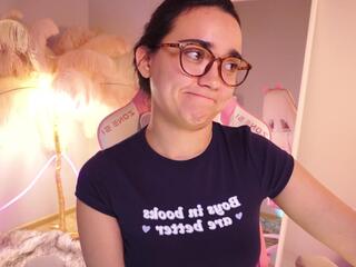 Gisell Jones webcam model stream image