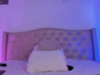 nikiibrooks webcam model stream image