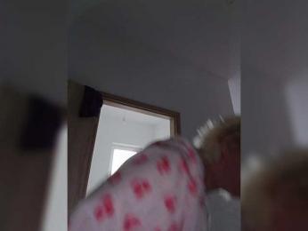 Vika211 webcam model stream image