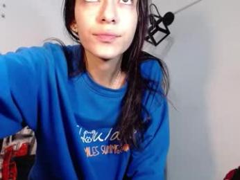 juan_and_luciana webcam model stream image