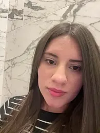 Isabella21_ webcam model stream image