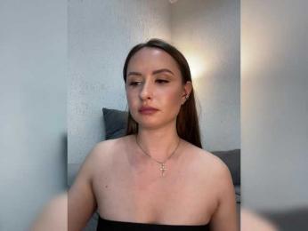 PLEELUS webcam model stream image