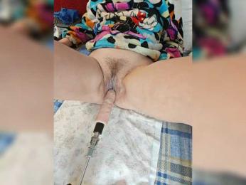 WildCatling webcam model stream image