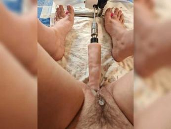 WildCatling webcam model stream image