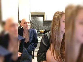 Innokentiy449 webcam bongacams model stream image