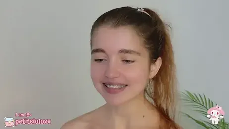 petiteluluxx webcam model stream image