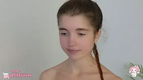 petiteluluxx webcam model stream image