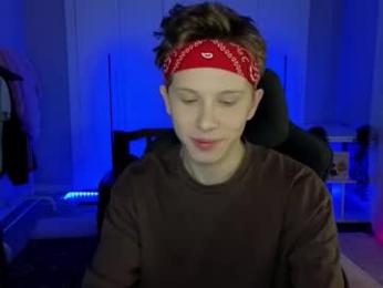 artycropp webcam model stream image